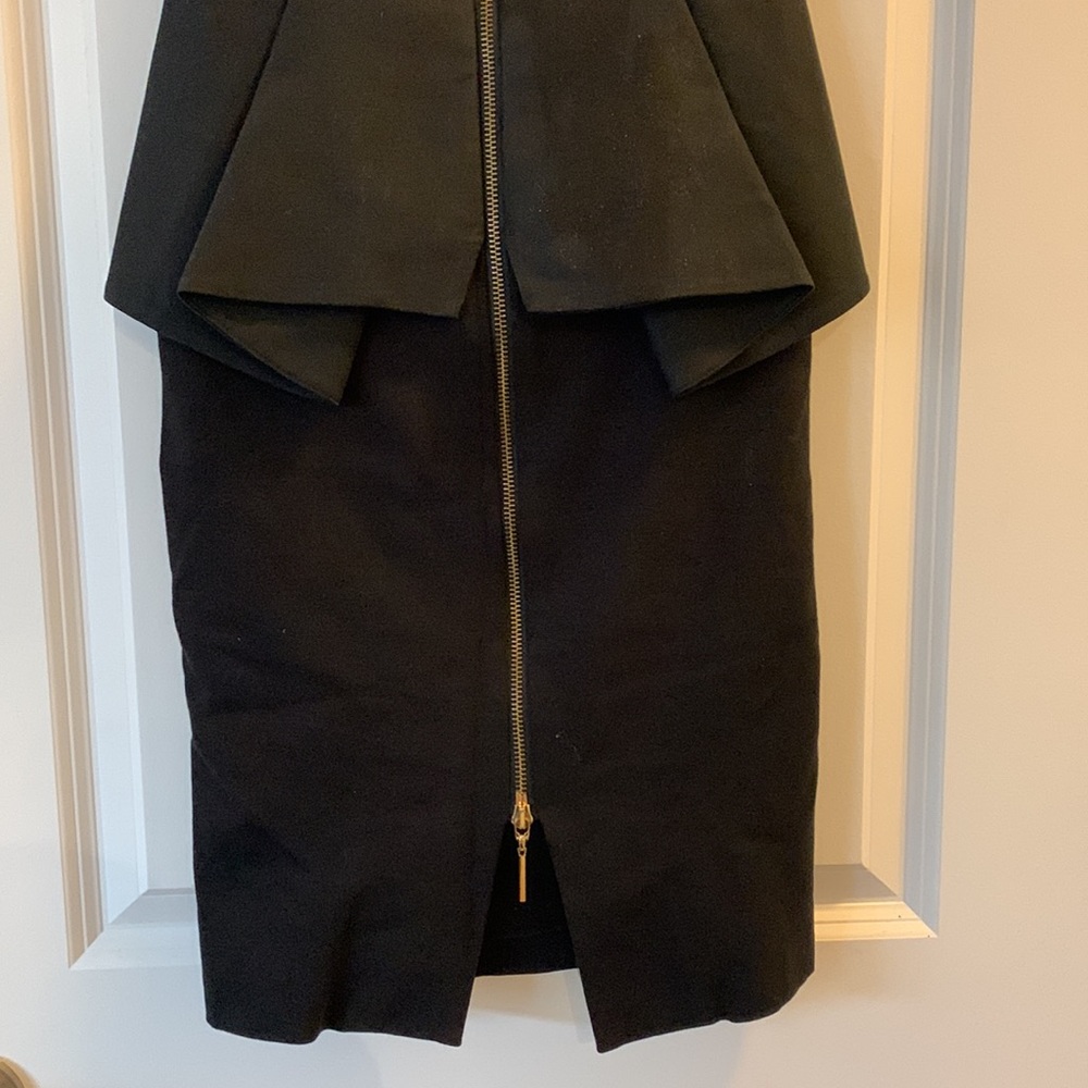 Dress - Picture 3 of 4